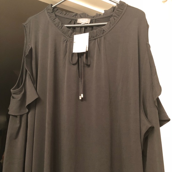 Cold Shoulder Black Shirt - Picture 2 of 2